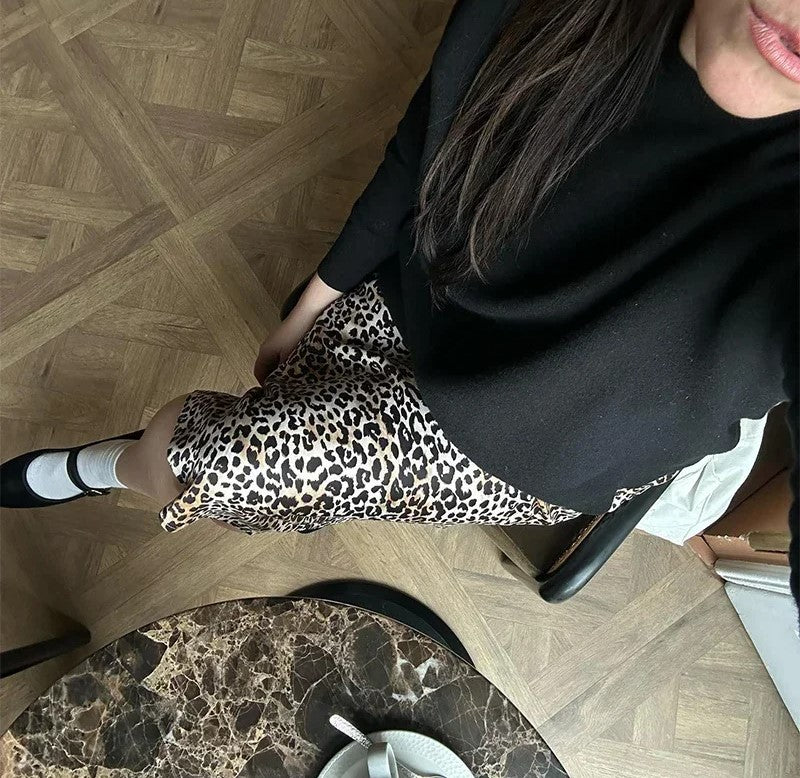 High-Waisted Leopard Design Maxi Skirt - Trendy Casual Stretchy Flared Skirt for Women and Girls