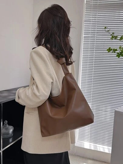 Vintage Leather Hobo Bag - Stylish & Spacious