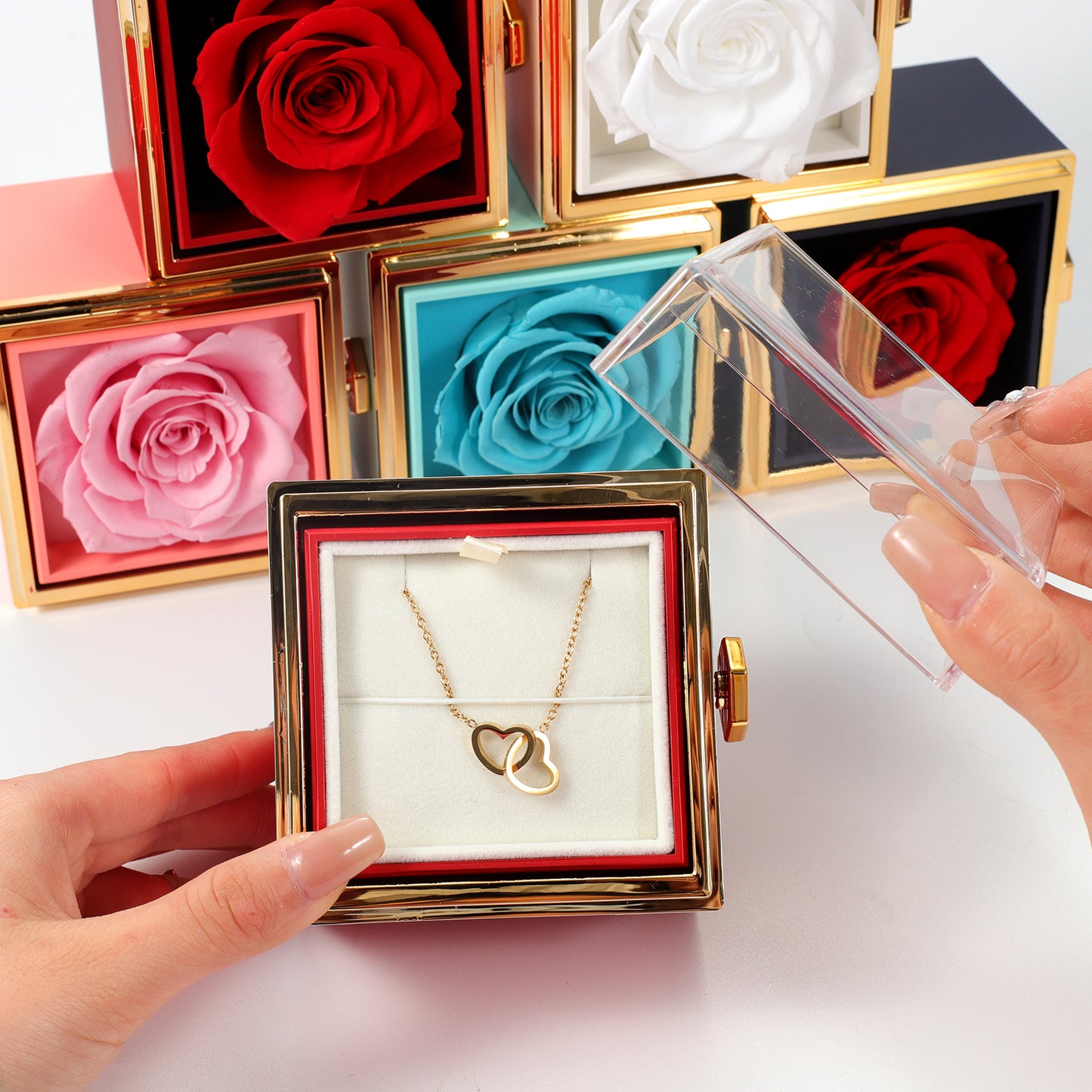 Eternal Rose box with Heart Necklace