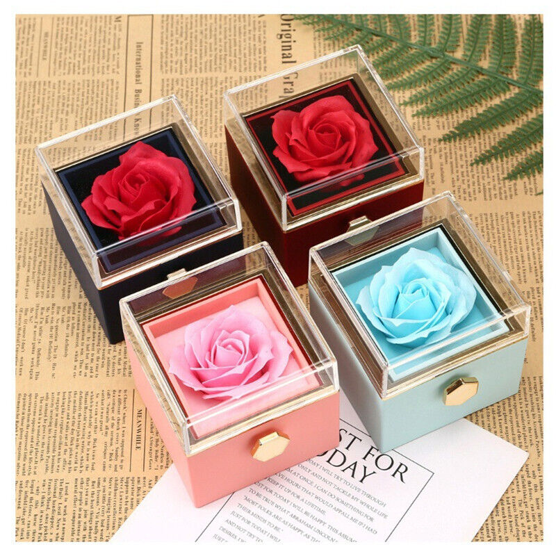 Eternal Rose box with Heart Necklace